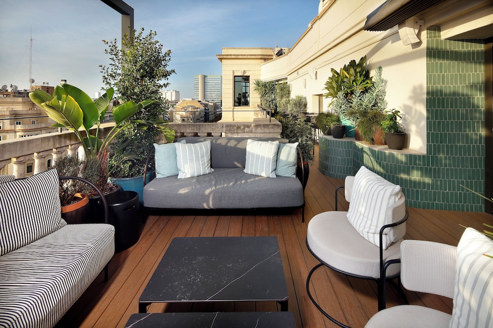 WILSON BOUTIQUE HOTEL 44/64