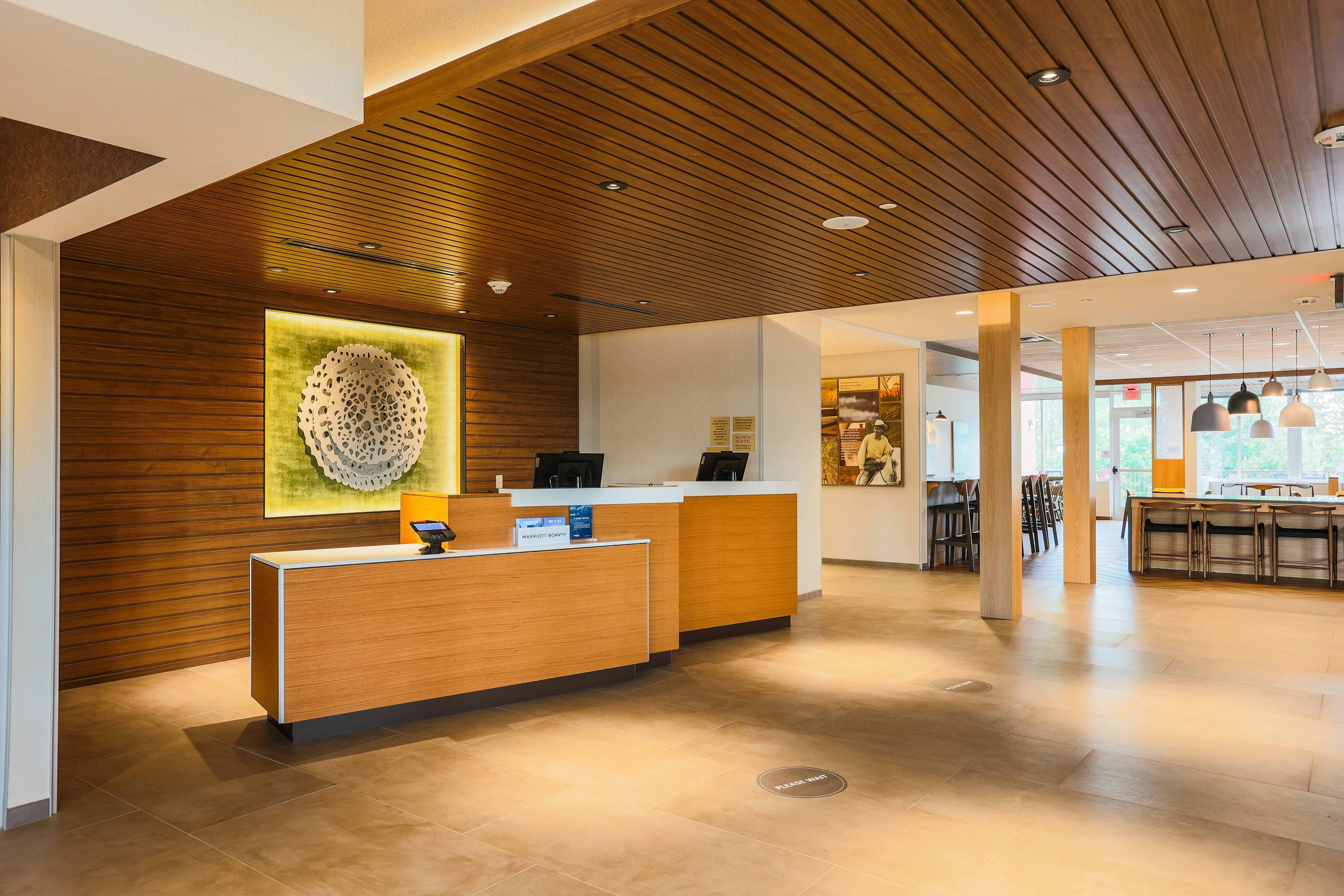 Fairfield Inn & Suites by Marriott Marquette 5/37