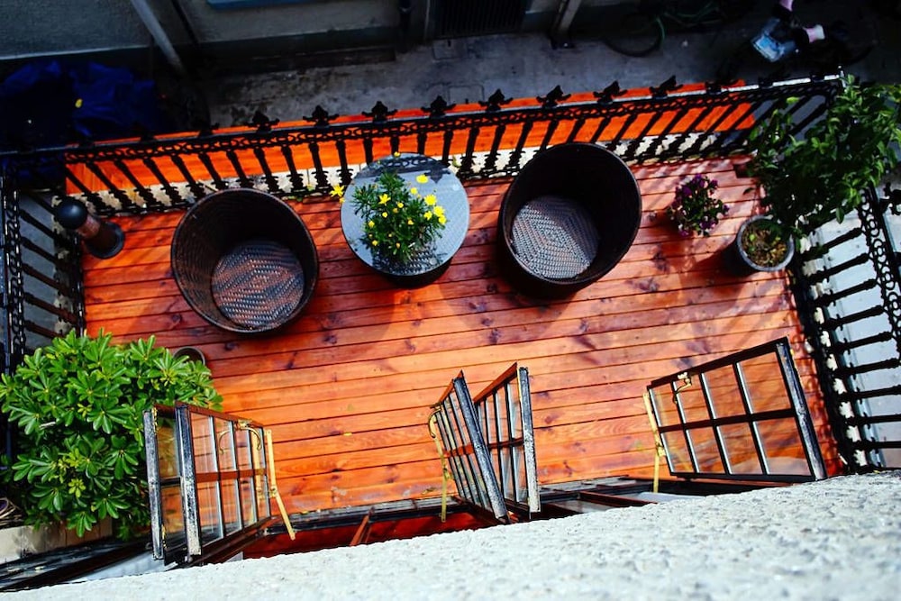 Jy Distributed Theme Hotel Apartment 5/71