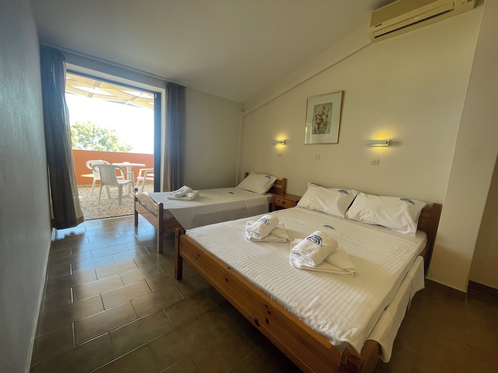 FAMILY, TRIPLE, MULTIPLE BEDS, SEA VIEW