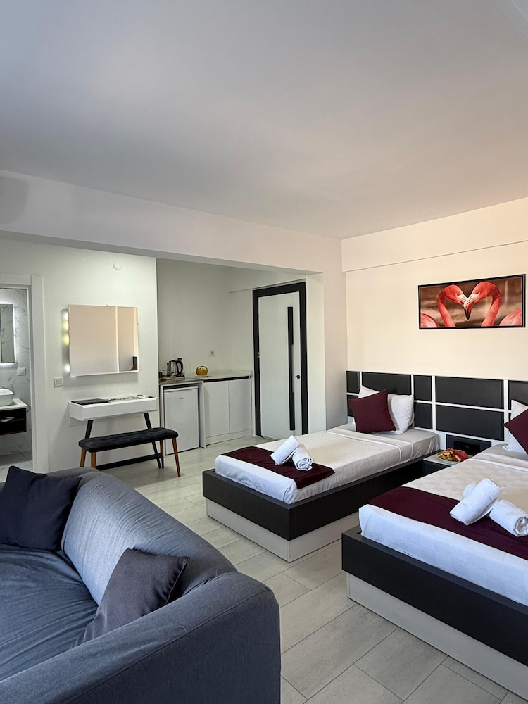 Family, Quadruple, Twin Beds, Double and Twin Beds