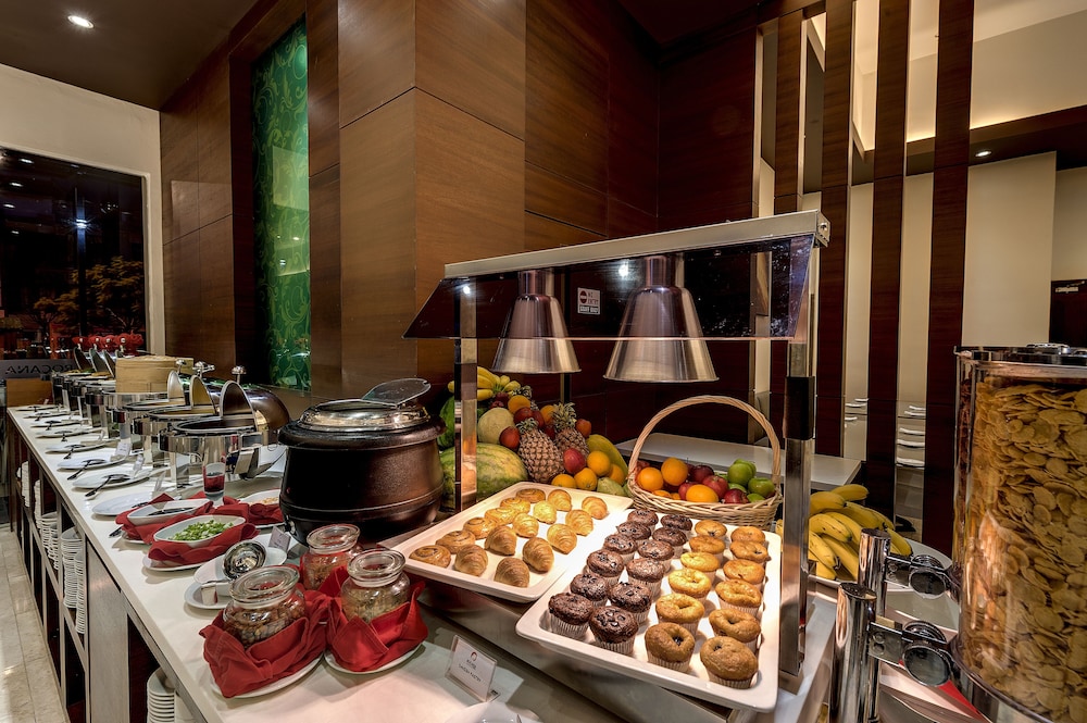 Rocana Hotel 32/40
