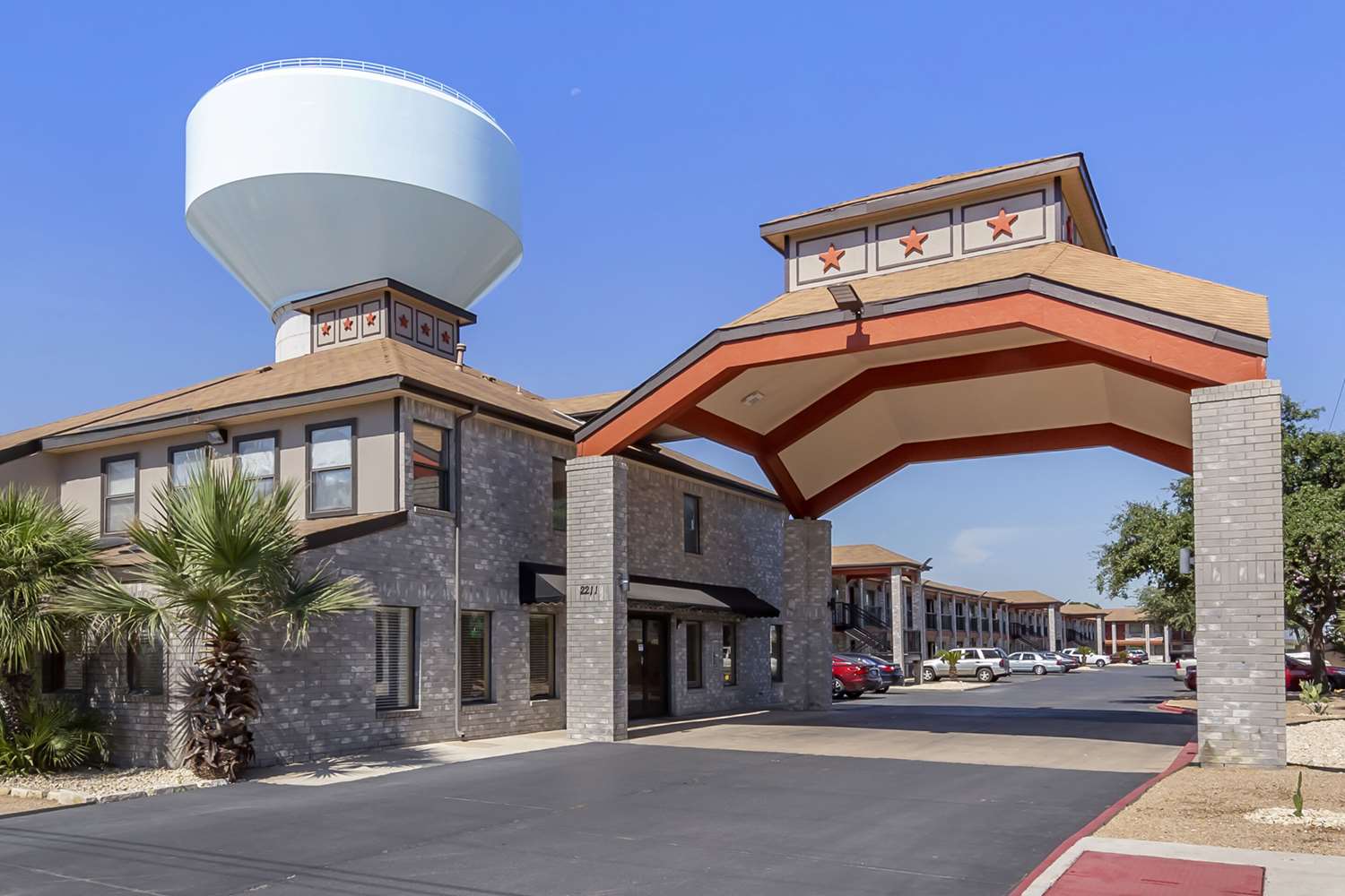 Econo Lodge Near Lackland Air Force Base-SeaWorld 32/39