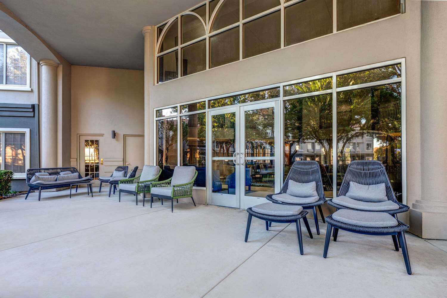 La Quinta Inn & Suites by Wyndham Dallas DFW Airport North 34/55