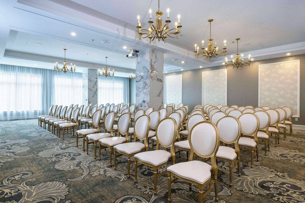 Halifax Tower Hotel & Conference Centre, Ascend Hotel Collection 54/60