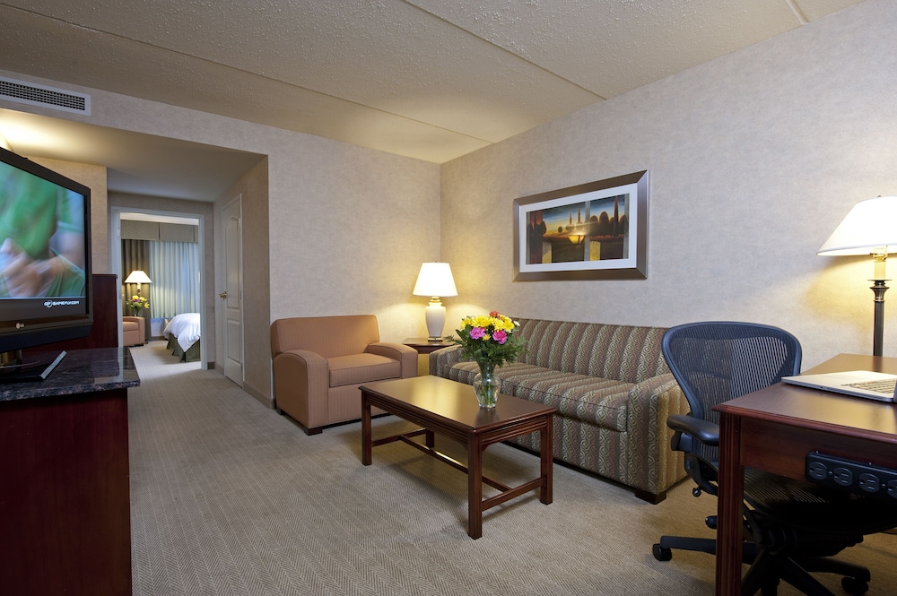 Doubletree By Hilton Pleasant Prairie Kenosha 26/48