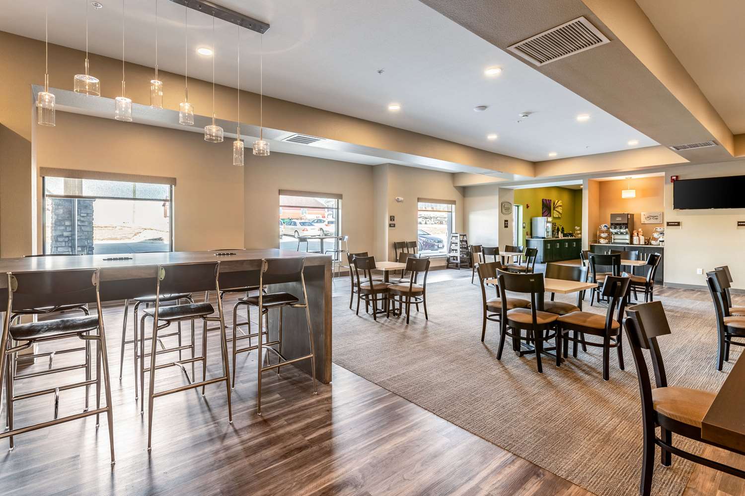 Sleep Inn & Suites Mt. Hope near Auction & Event Center 31/37