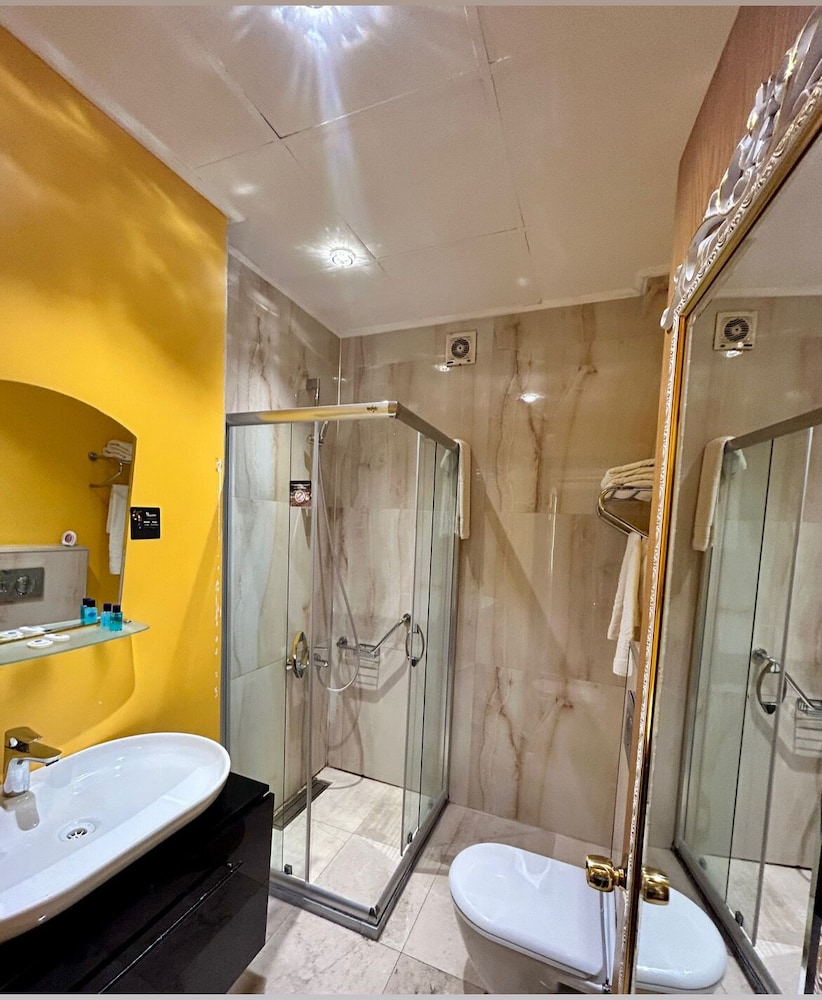 Bakirkoy Tashan Business & Airport Hotel 49/50