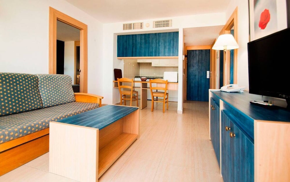 Apartamentos Vistasol 58/80