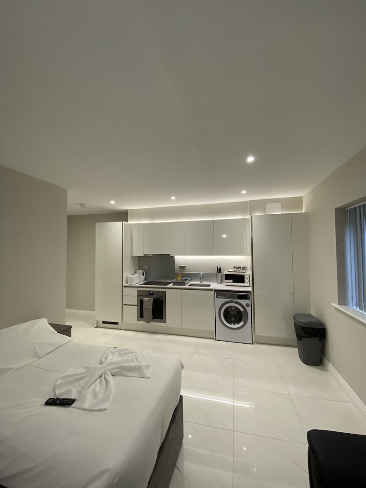 Buckingham Apartment 34/50