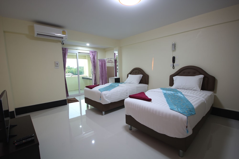 Standard, Twin Beds, Sofa, Hotel Zone