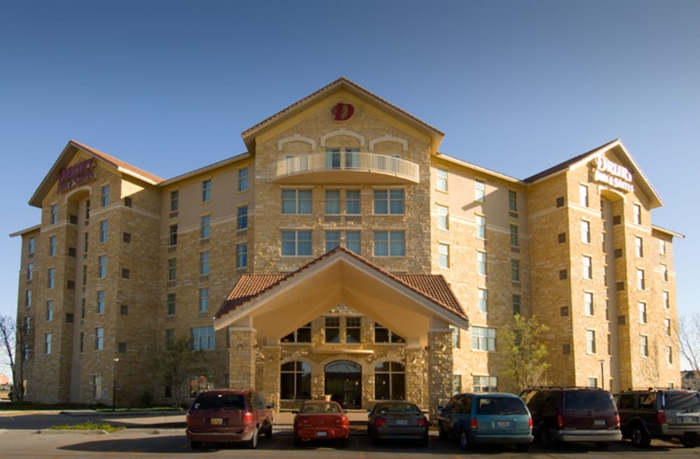 Drury Inn and Suites Amarillo 2/35