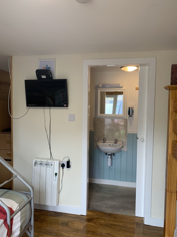 1 Loch Ness Hostel 24/45