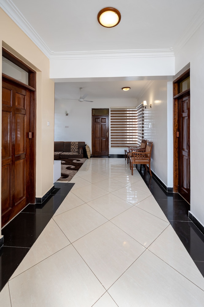 Nyali Villa 6/40