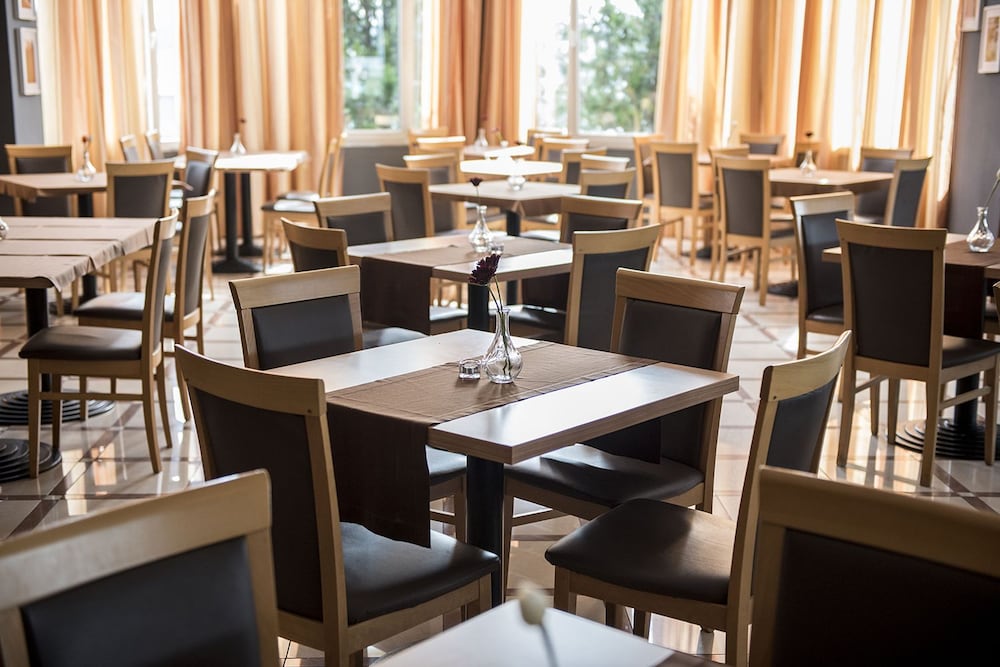 Athina Airport Hotel 55/67