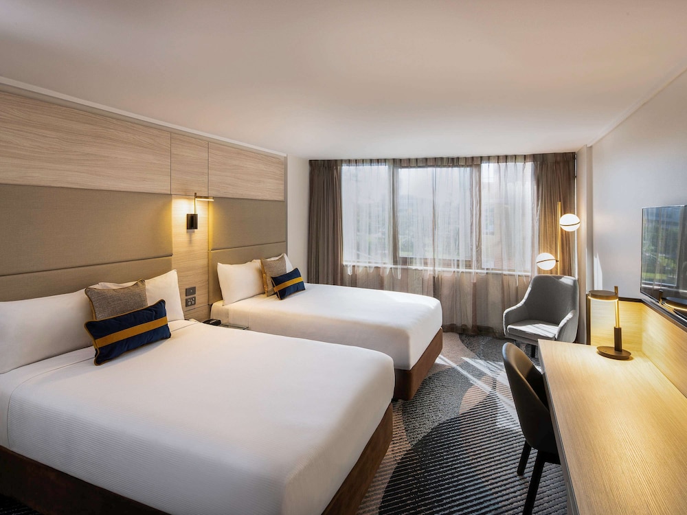 NOVOTEL SYDNEY PARRAMATTA 12/70