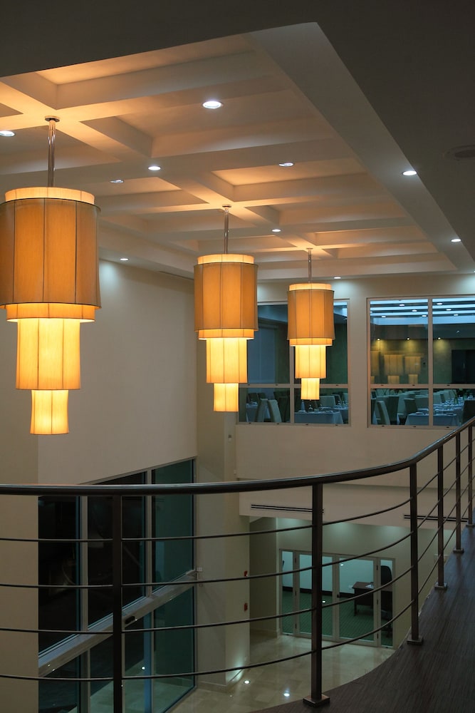 Victoria Hotel and Suites Panama 4/53