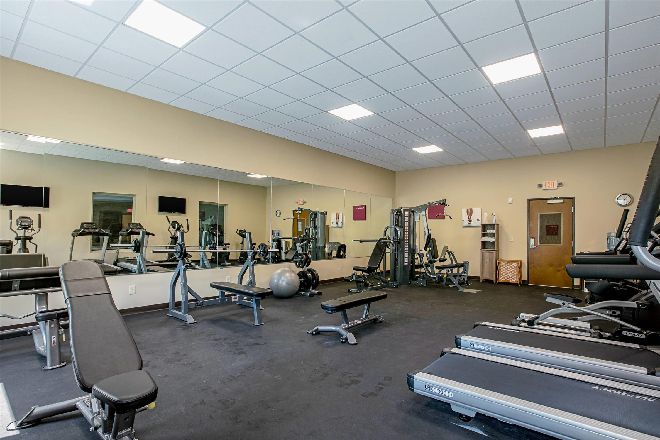 Comfort Suites Fishkill Near Interstate 84 11/17