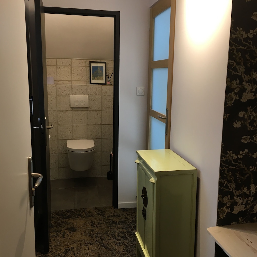 Boutique Hotel B&B Fleurie، بورجيز 47/50