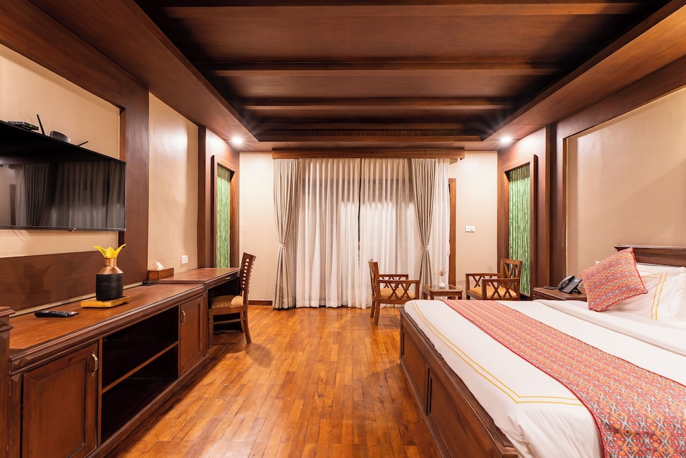 River Bank Jungle Resort 25/51
