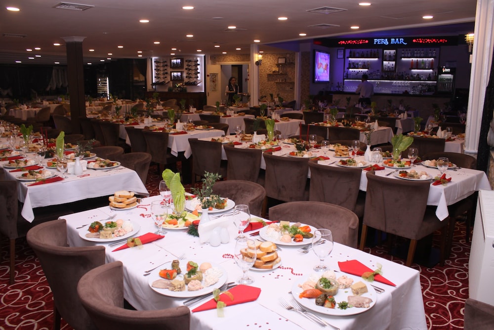 Perama Hotel 15/23