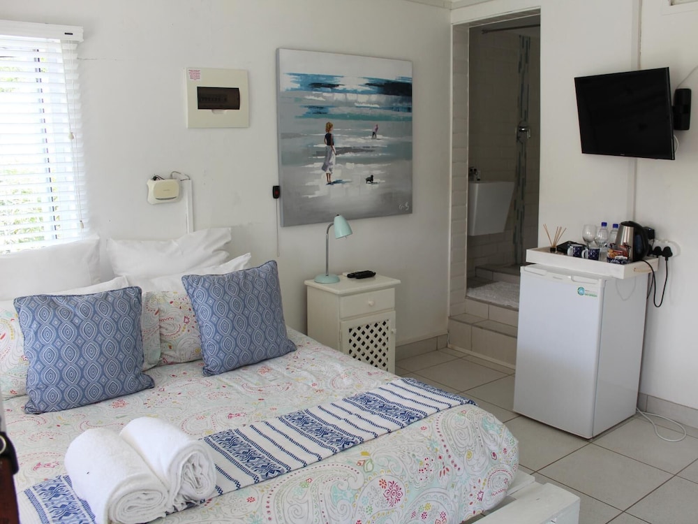 Blue's Guest House 21/33