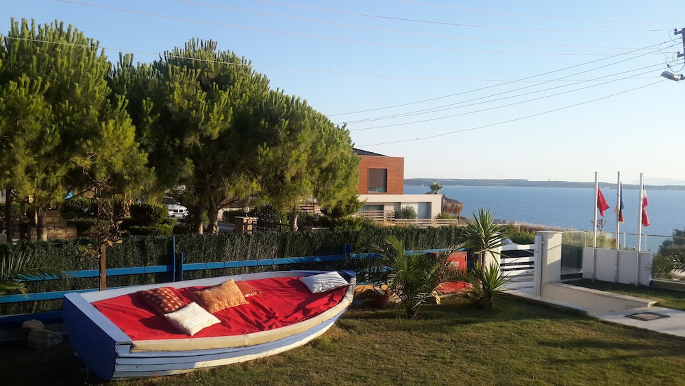 Mavi Panorama Butik Hotel 65/68