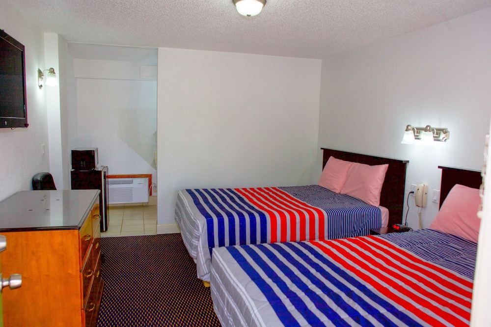 Knights Inn Harrisonville 2/10