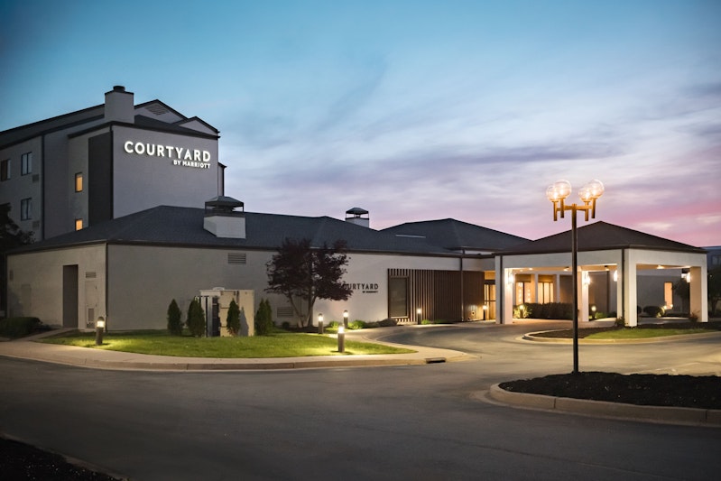 Courtyard Louisville East