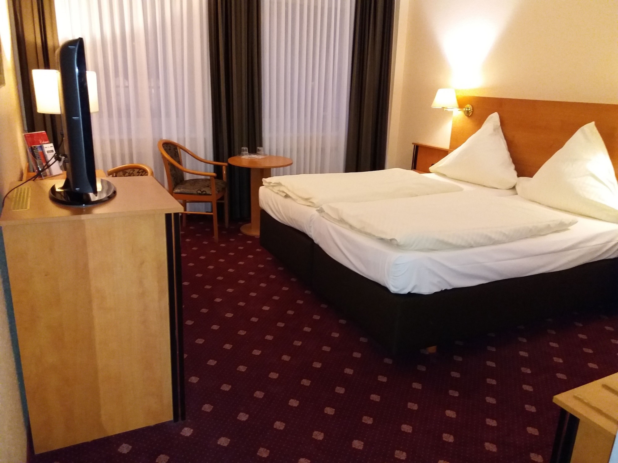 STANDARD, DOUBLE BED