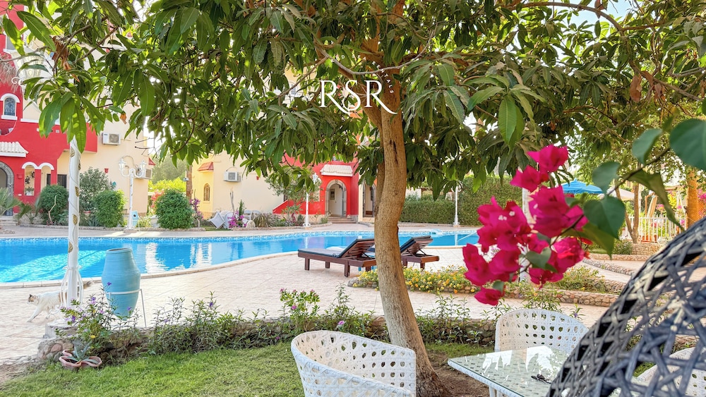 Green Garden Resort 45/50