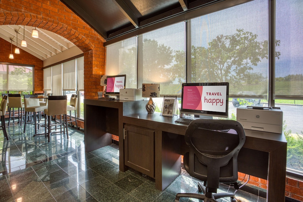 Drury Inn and Suites St Louis Fairview Heights 42/50
