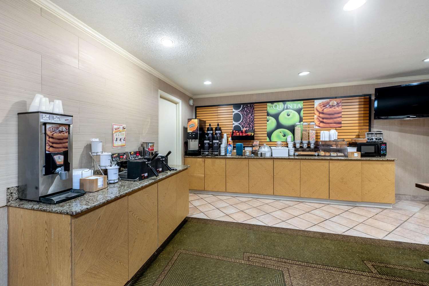La Quinta Inn And Suites By Wyndham Mansfield Oh 6/27