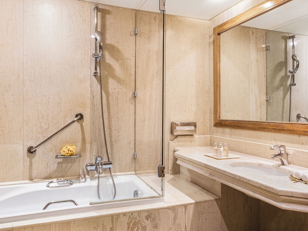 FAMILY, SUITE, BUNGALOW, SEA FRONT, PRIVATE POOL