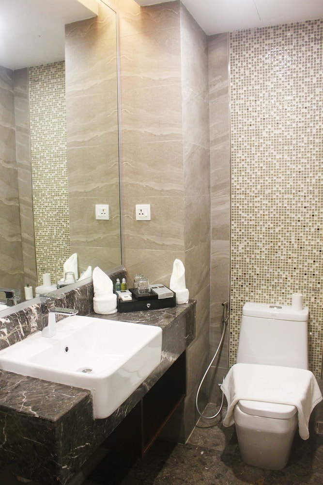 Ano Hotel 55/57