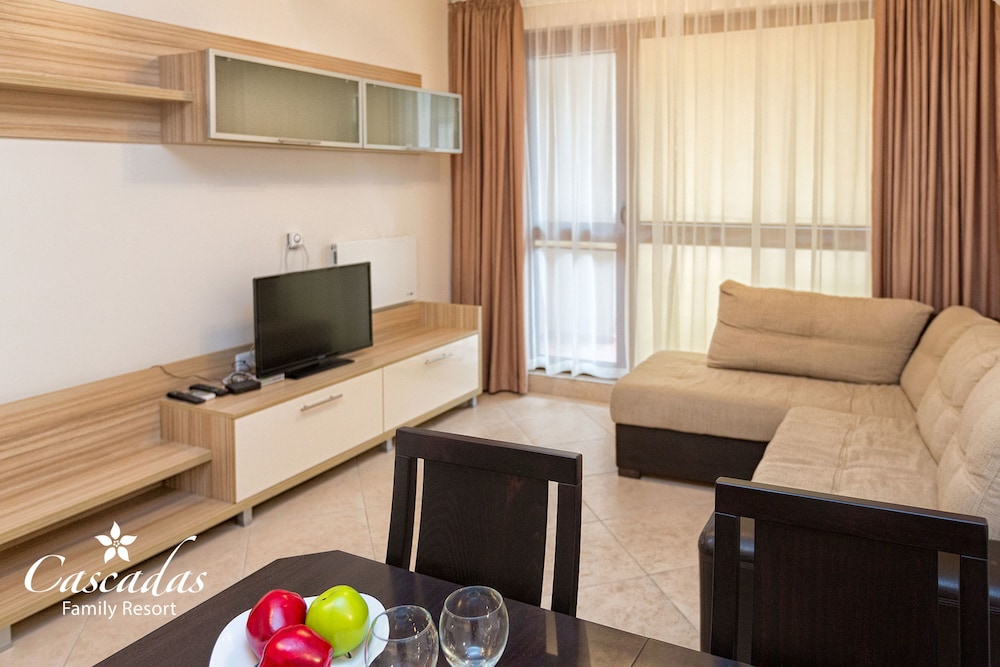 Cascadas Family Resort 58/84
