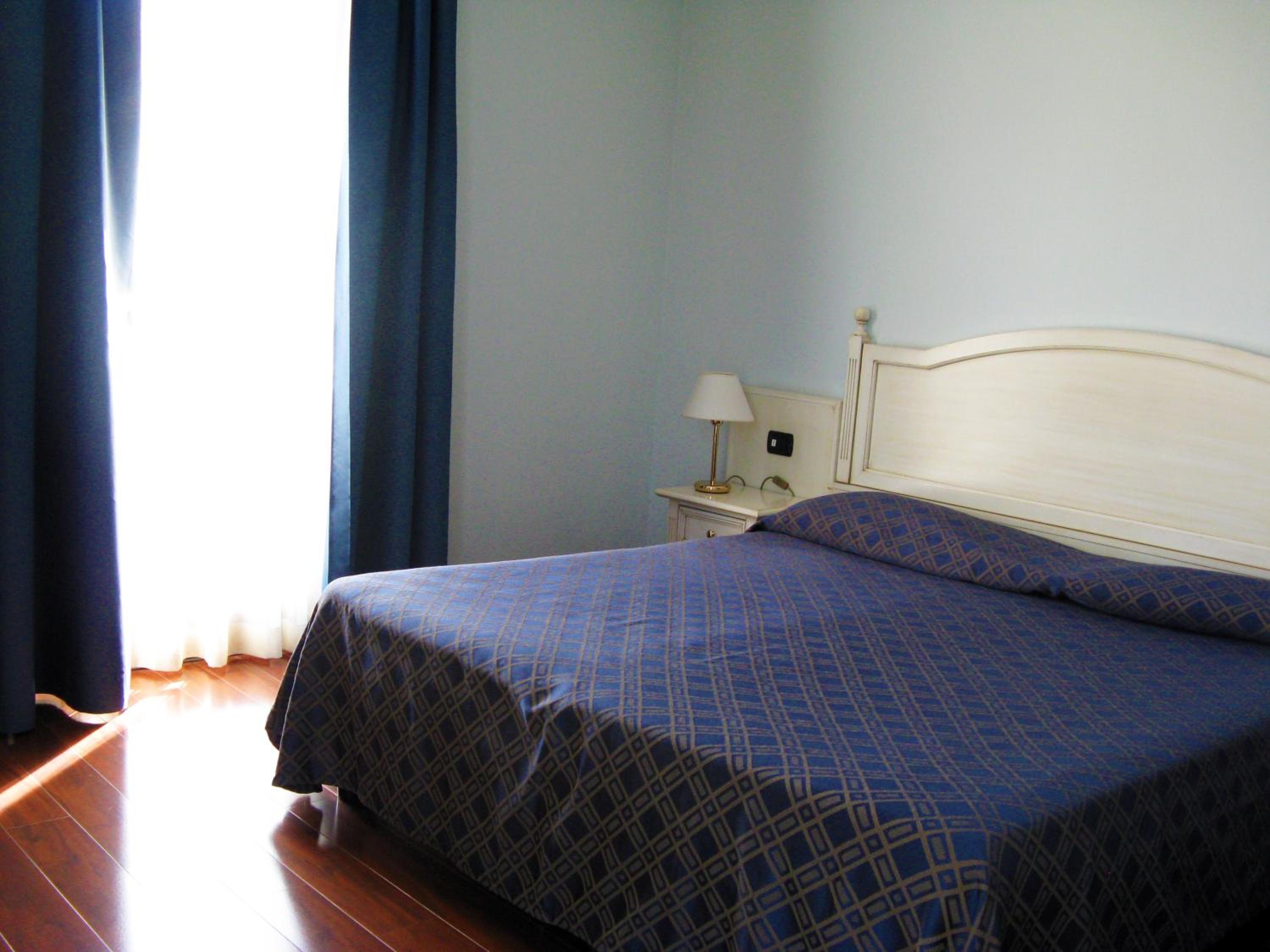 Standard, Double Bed