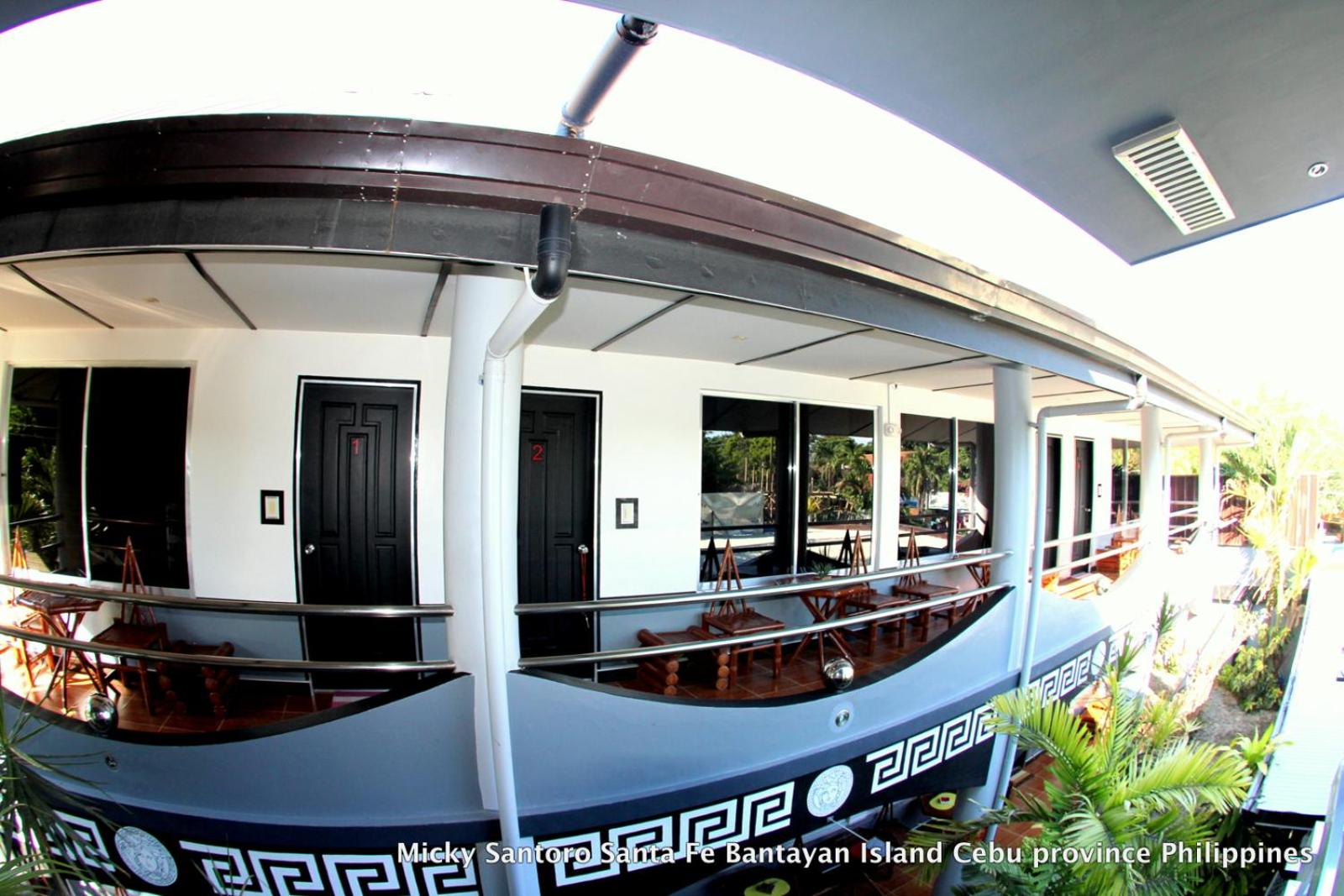 Micky Santoro Hotel & Restaurant 4/50
