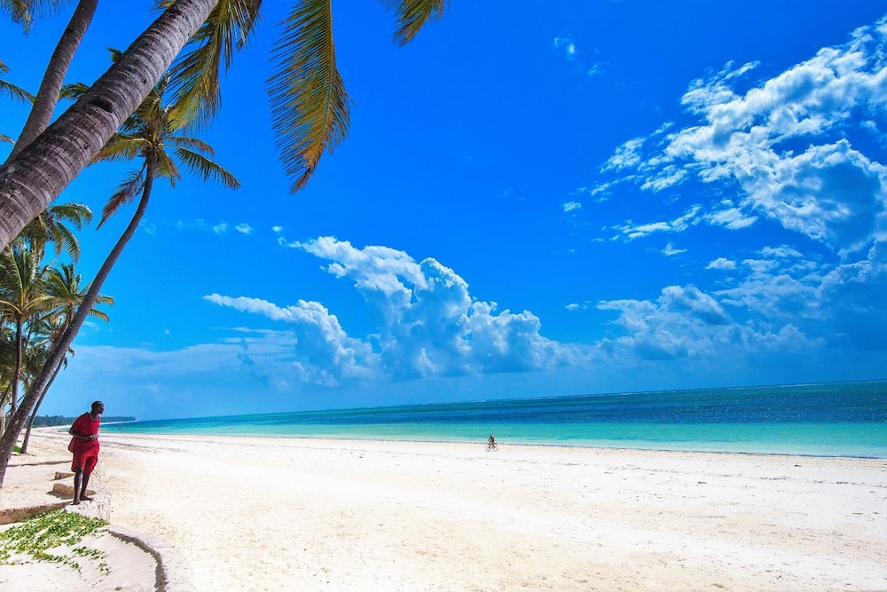 Indigo Beach Zanzibar 58/75
