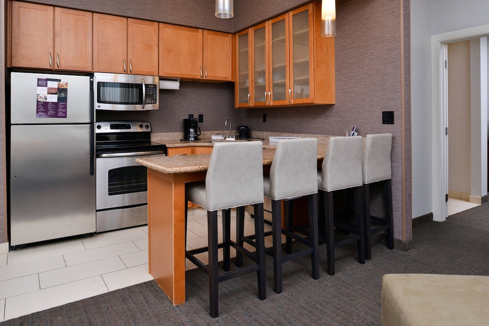 Residence Inn Coralville 30/44