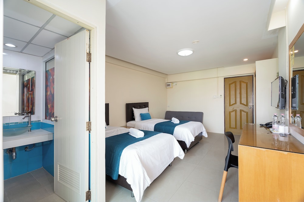 J Residence 24/46