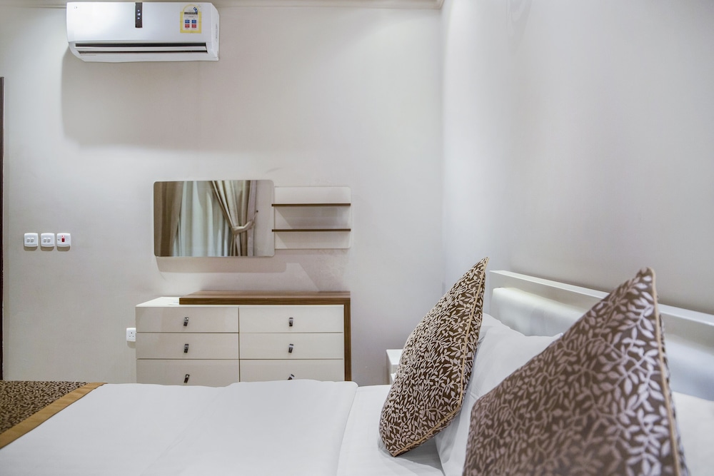 شقة بسرير كينج وسريرين منفصلين بغرفتي نوم، اويو 628 اجنحة وسن(OYO 628 Wasan Suites) 5/7