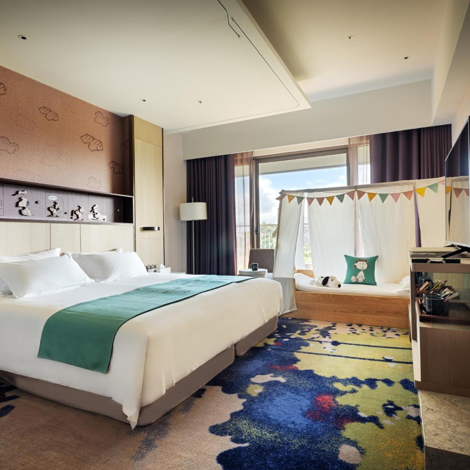 Room, Triple, Balcony