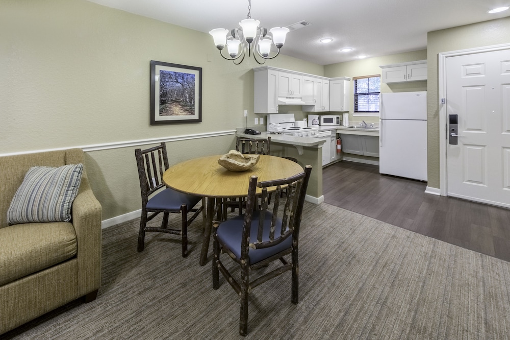 Holiday Inn Club Vacations Piney Shores Resort Lake Conroe 43/68