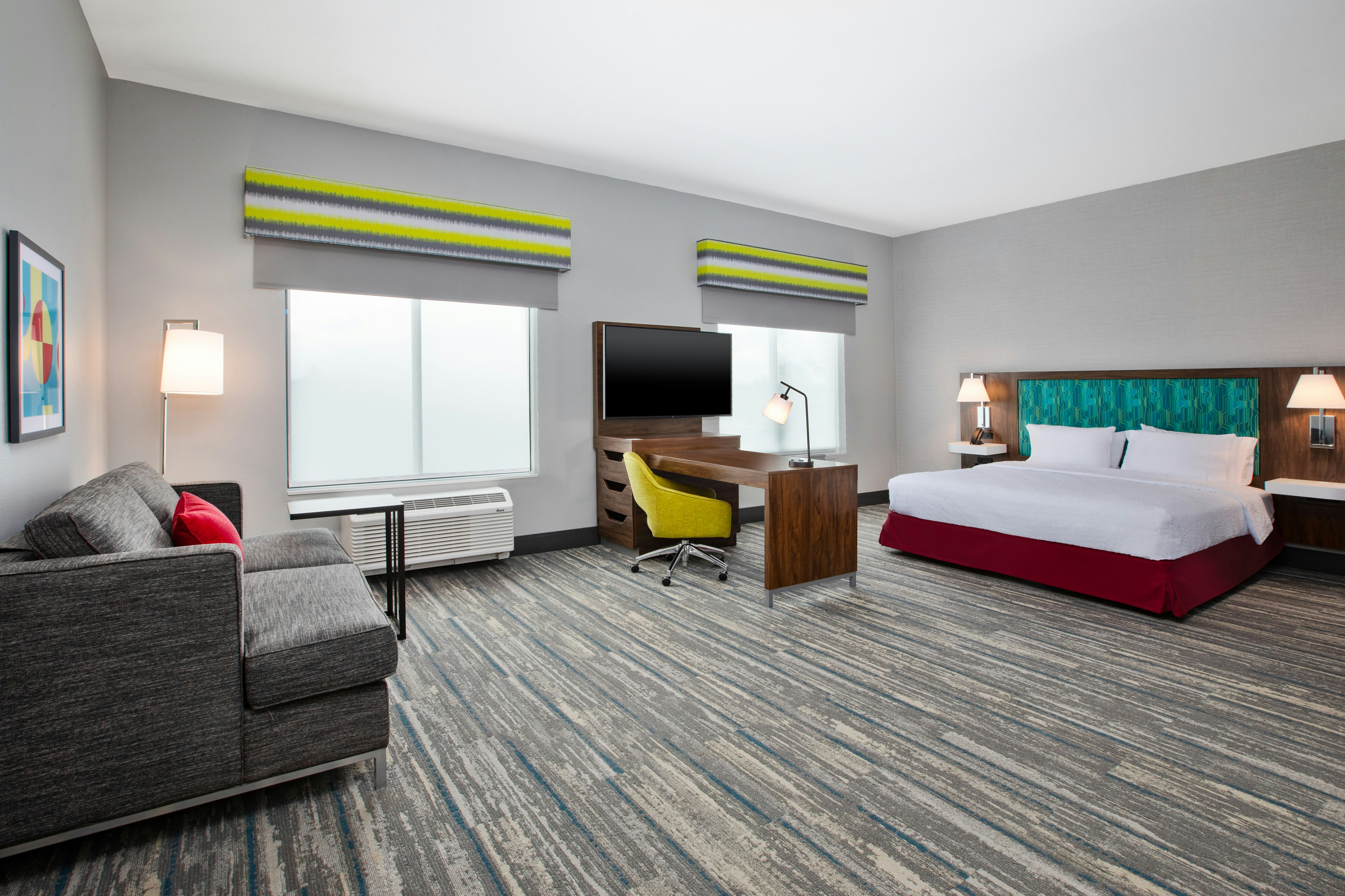 STUDIO, KING BED, ACCESSIBLE