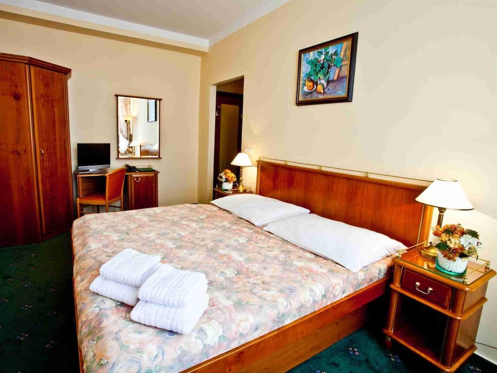 Melantrich Sivek Hotels 16/46