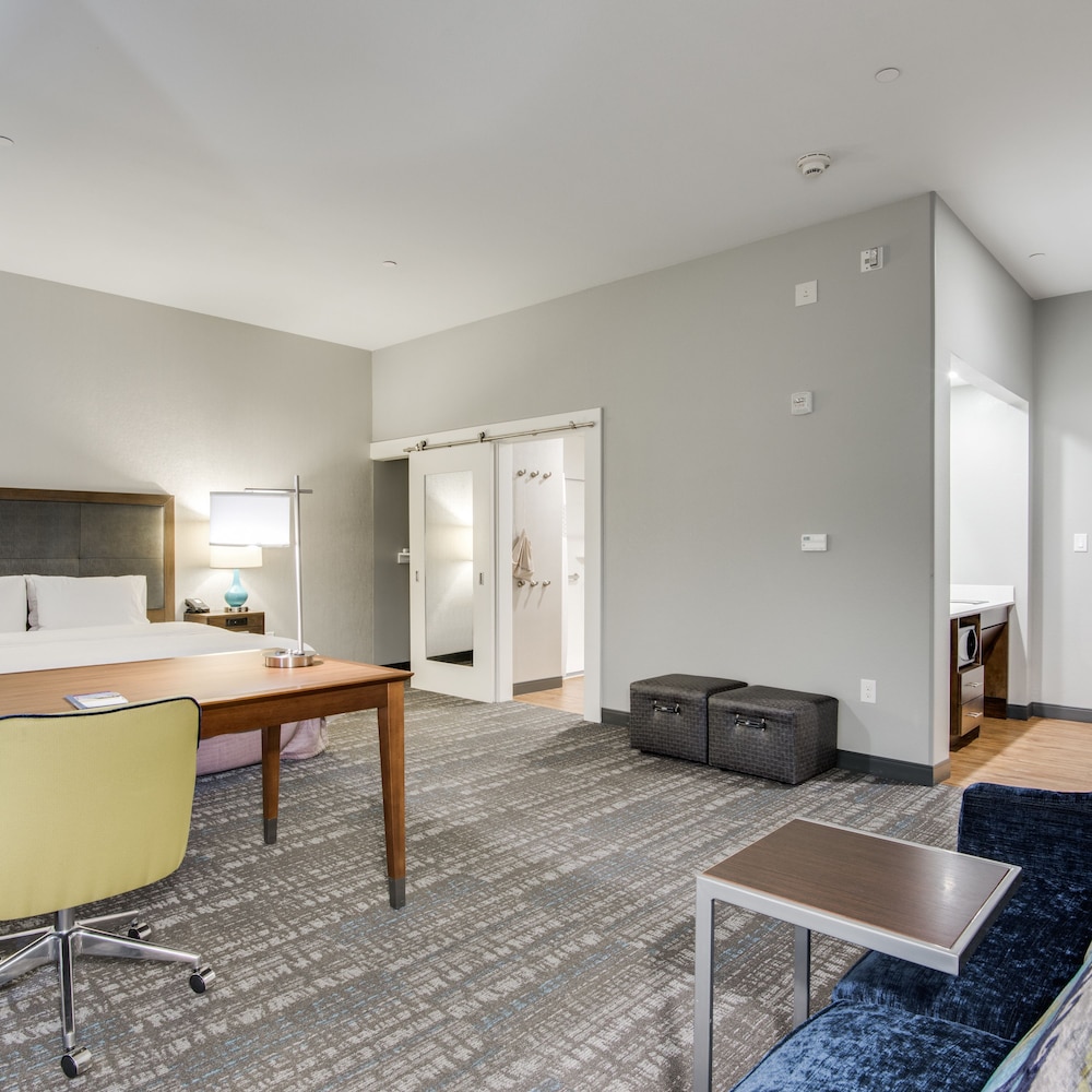 Hampton Inn Suites Dallas Ft Worth Airport South Tx 37/49