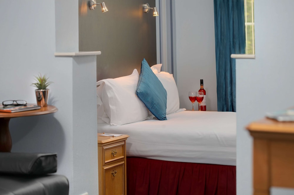 Parkmore Hotel And Leisure Club, Sure Hotel Collection by BW 20/35
