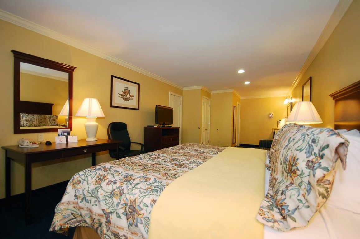 Best Western Forest Inn 8/20