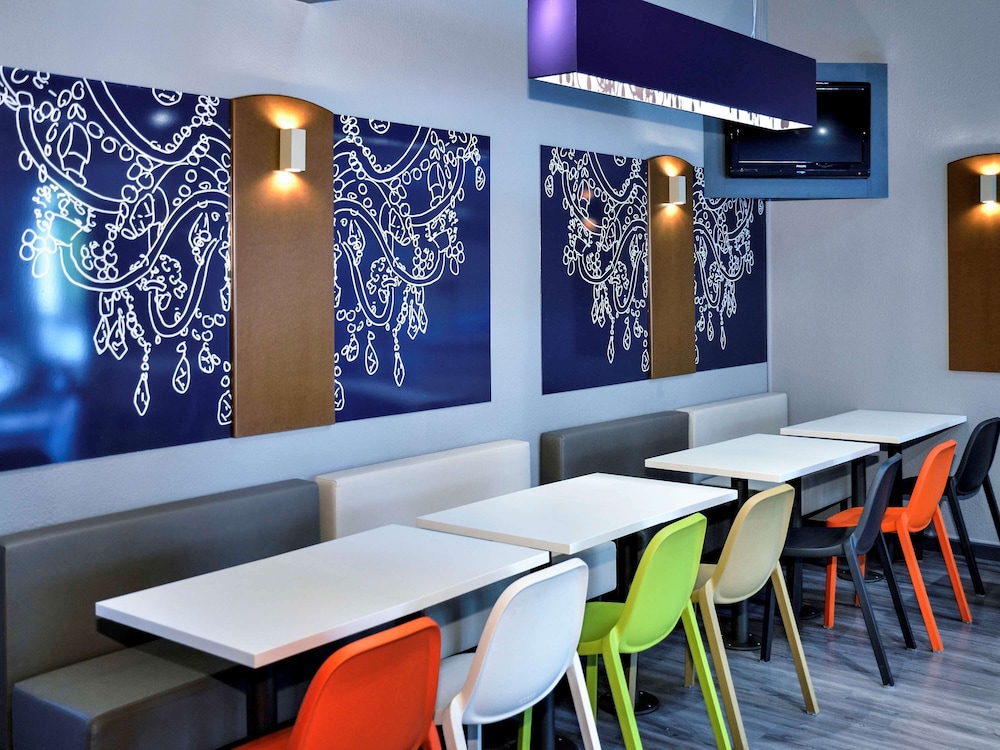 Ibis Budget Aubagne Les Paluds Agora 52/62